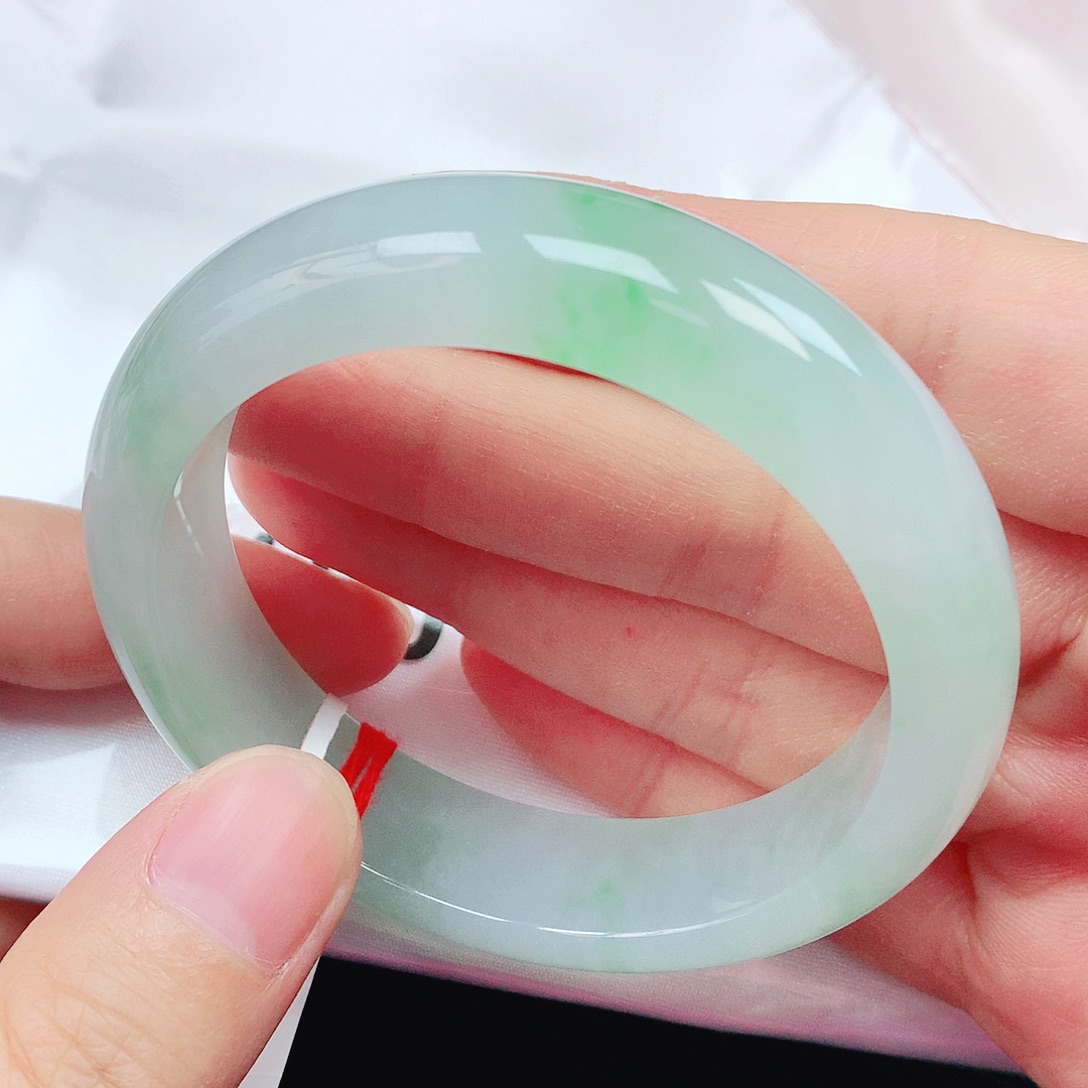 翡翠未镶嵌手镯抖音150