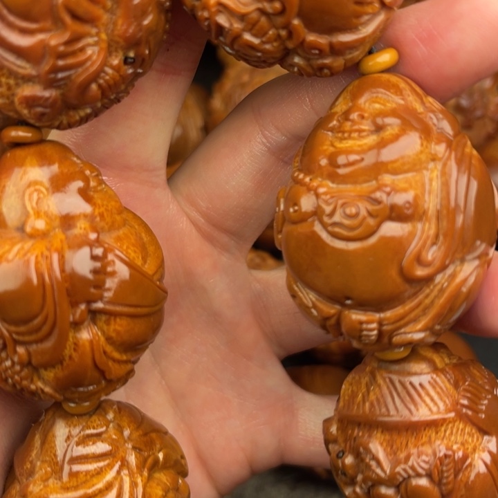 于***园橄榄核吊坠橄榄核