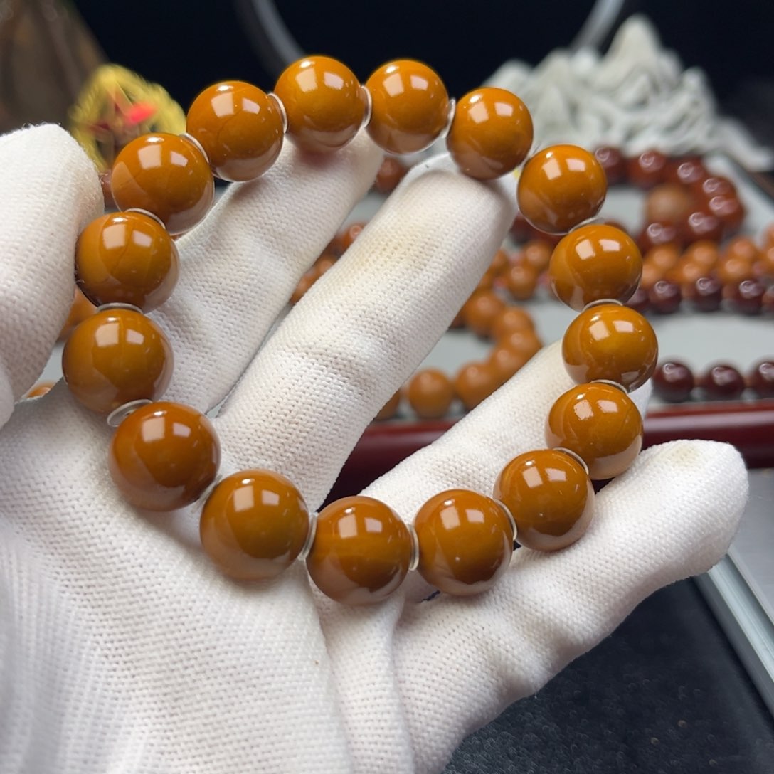 橄榄核吊坠1.42➕树王全品铁核小孔不议价