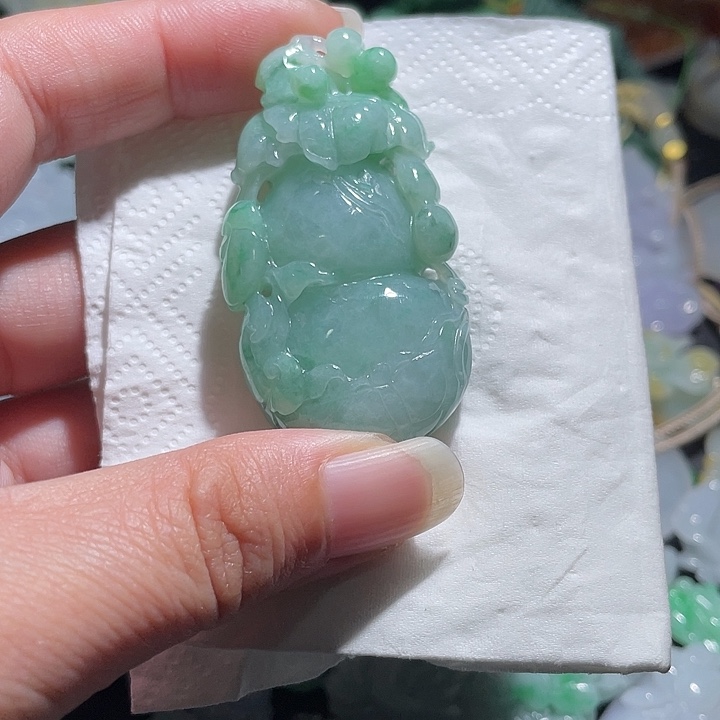 颈饰未镶嵌翡翠天