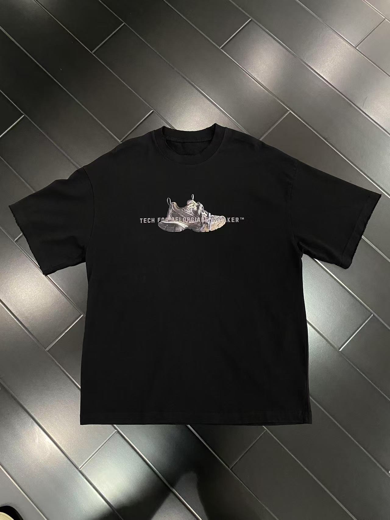 YJ玖柒美式高街设计感重磅纯棉T恤圆领做旧磨破打底衫百搭短袖842