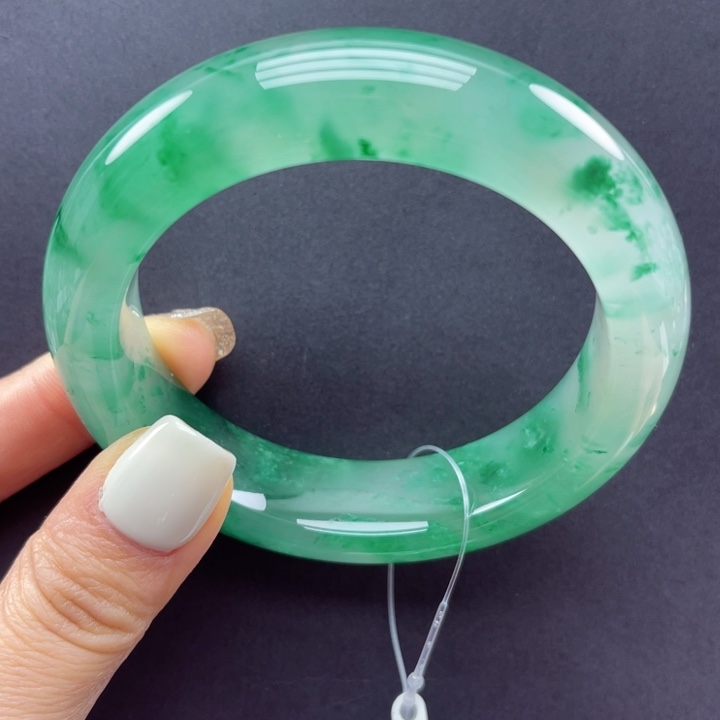 石英质玉未镶嵌手镯