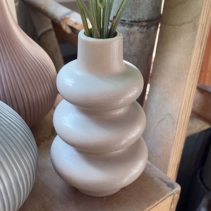 陶瓷花盆有孔 瑕疵介意勿拍 