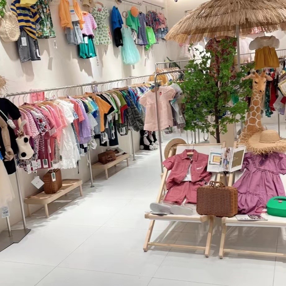 x25202-03- 胸前小狗字母打底衫A-SJ