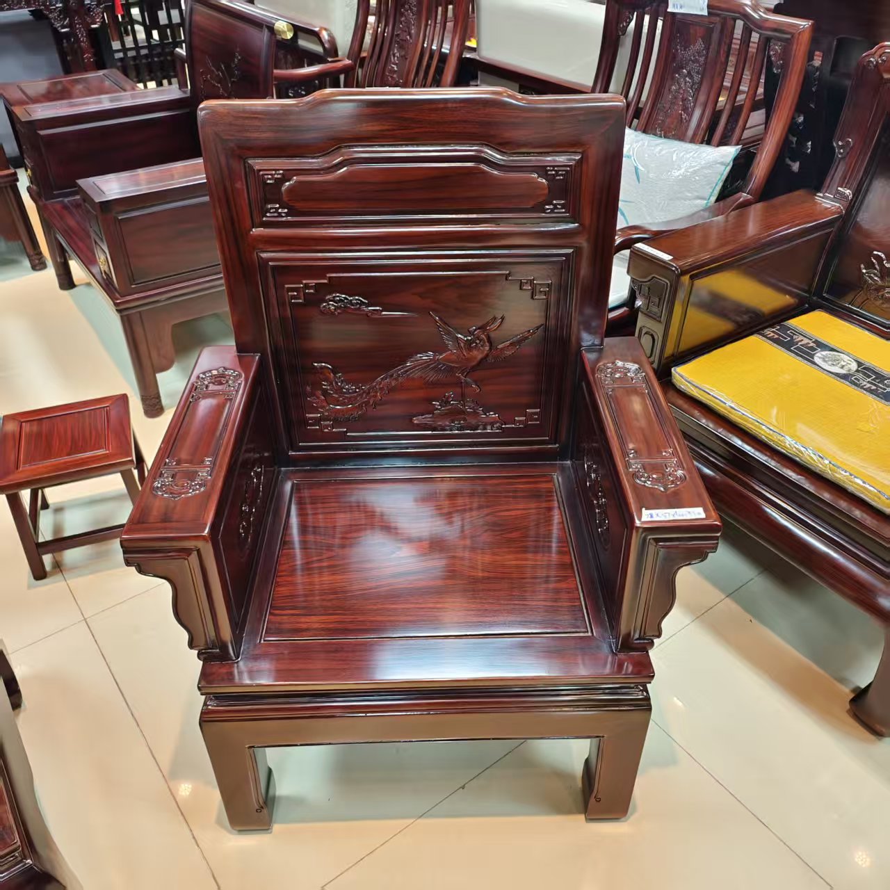 酸枝木 凤凰单人位尺寸：长78宽57坐高40背高105