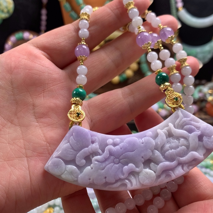 翡翠未镶嵌颈饰吊坠