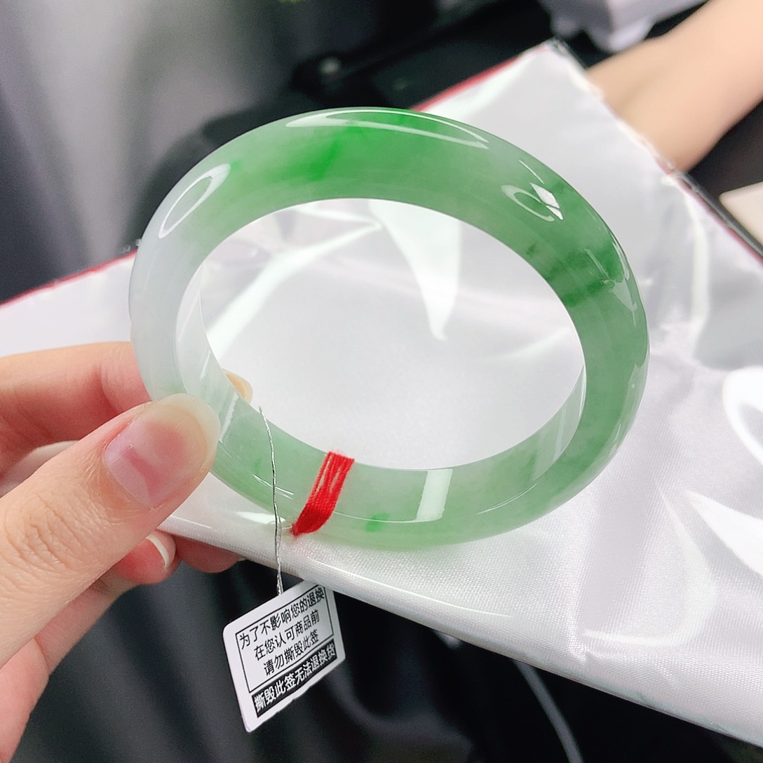 未镶嵌手镯翡翠54圈