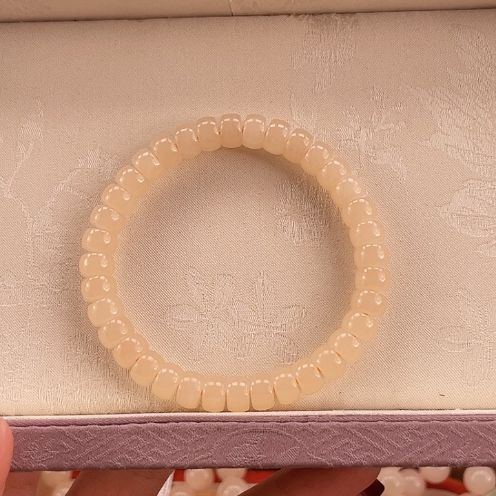 和田玉手串未镶嵌