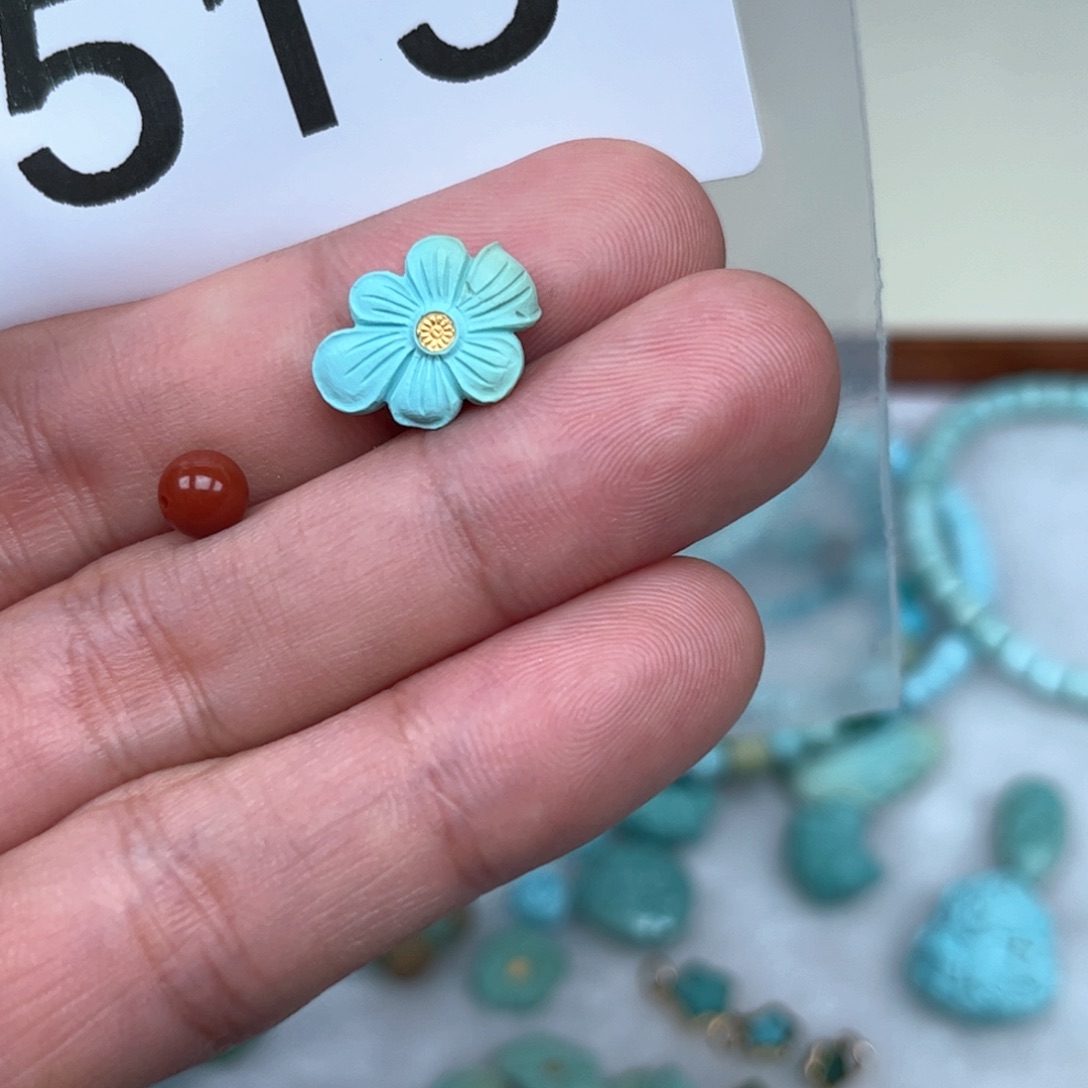 南红玛瑙未镶嵌珠宝奇石