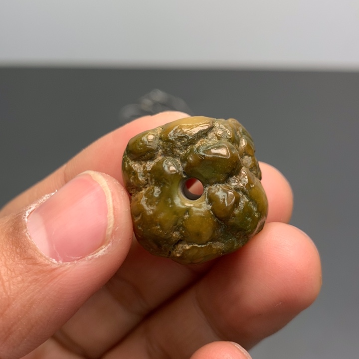 绿松石颈饰未镶嵌