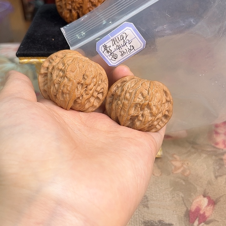 文玩核桃把件磨盘