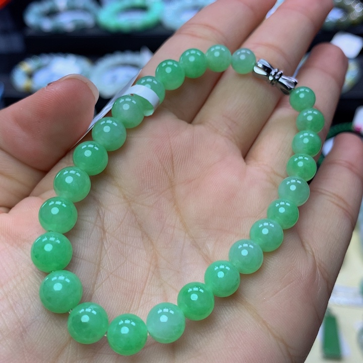 翡翠手链未镶嵌翡翠