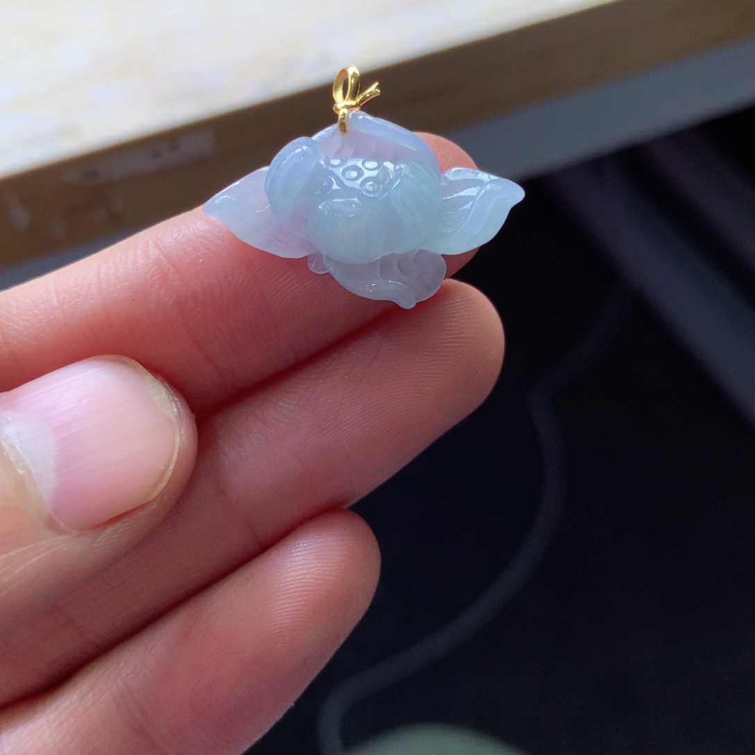 翡翠颈饰18K金镶嵌吊坠