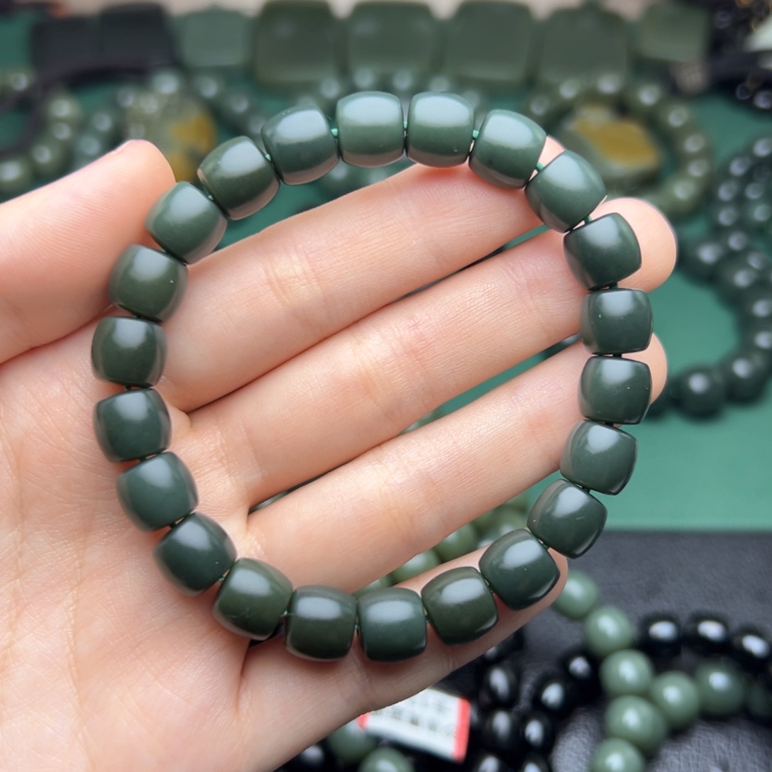 和田玉手链未镶嵌美**奂