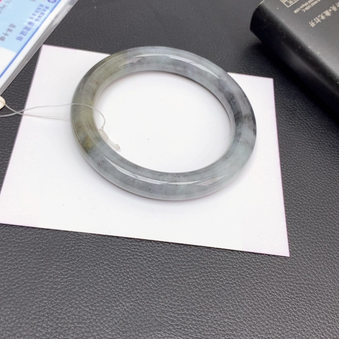 翡翠手镯未镶嵌M****c54圈口