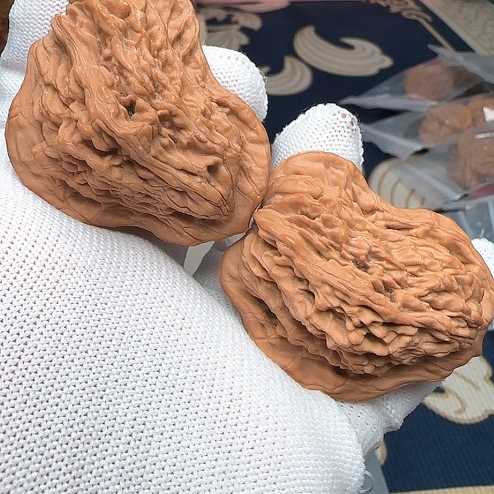 文玩核桃吊坠全品虎头异形小鸟