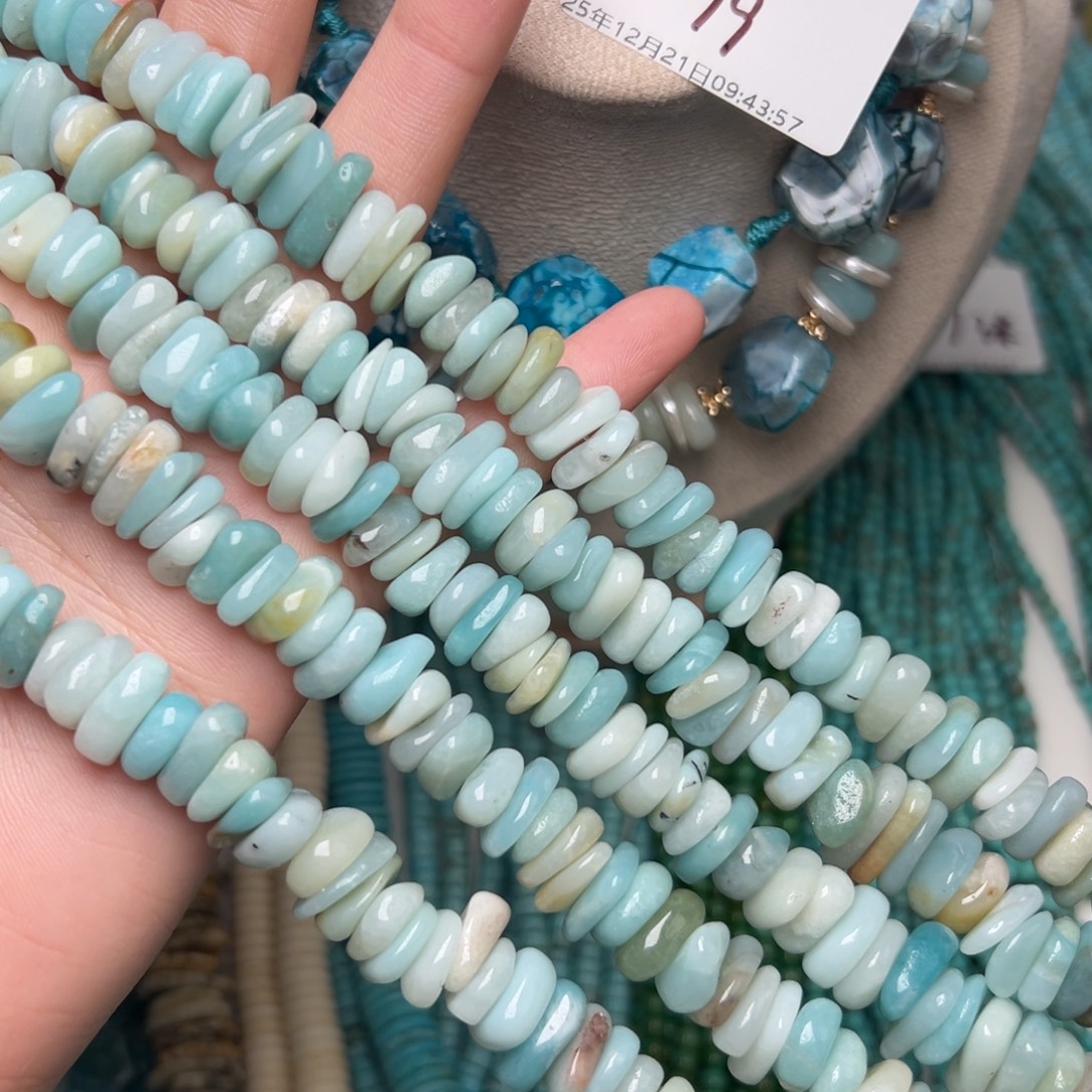 玛瑙/玉髓合金珠宝半成品K426。12mm天河石随形叠片一条