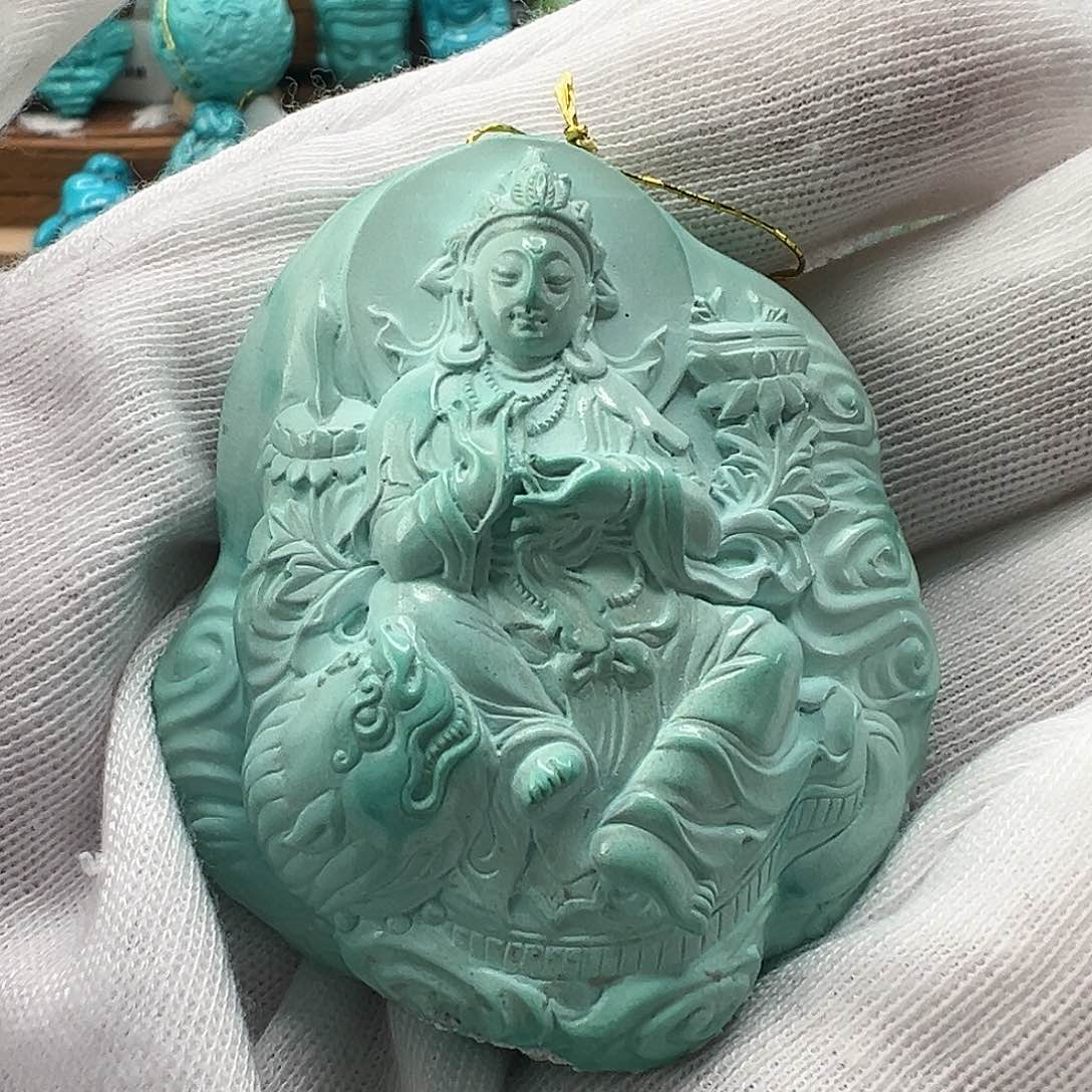 绿松石配饰未镶嵌