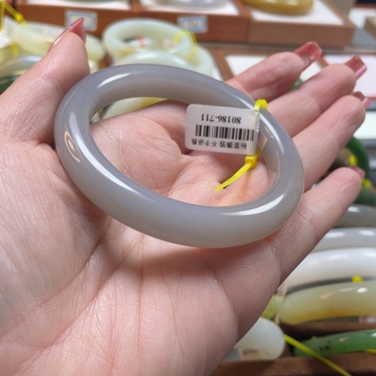 【闪购商品】和田玉手镯未镶嵌58.6