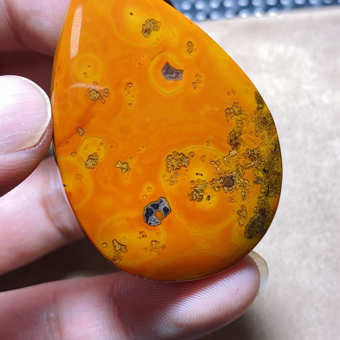 玛瑙/玉髓颈饰未镶嵌老**匠