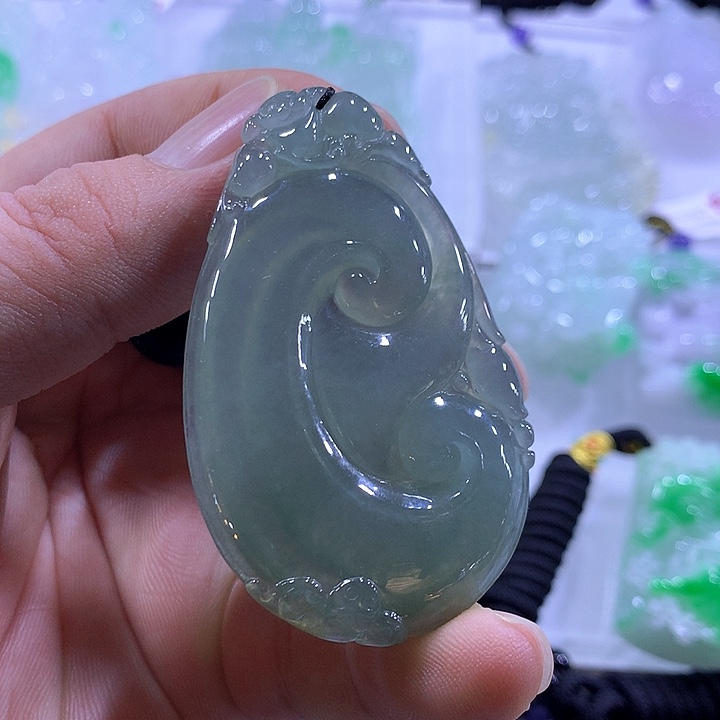 翡翠未镶嵌颈饰天然翡翠A货吊坠