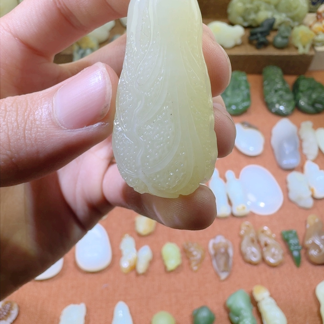 和田玉吊坠(赠链)未镶嵌