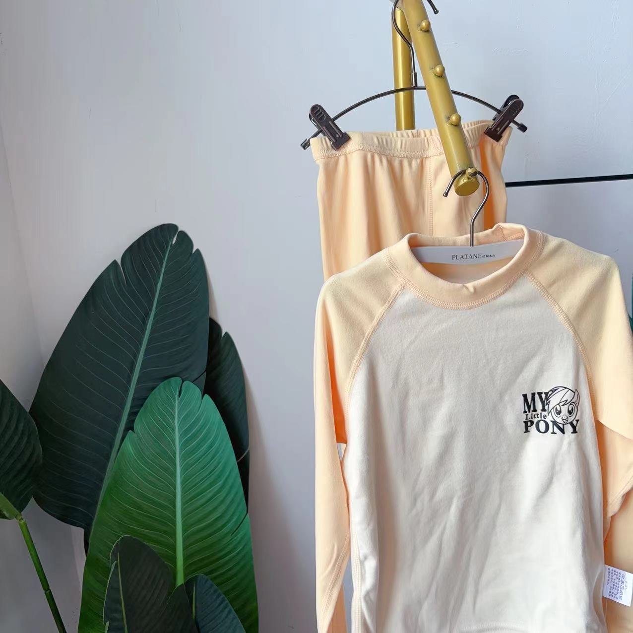 大庆仓货号MITG4956032 童韩版内衣家居套装（库位P7-16）赛4