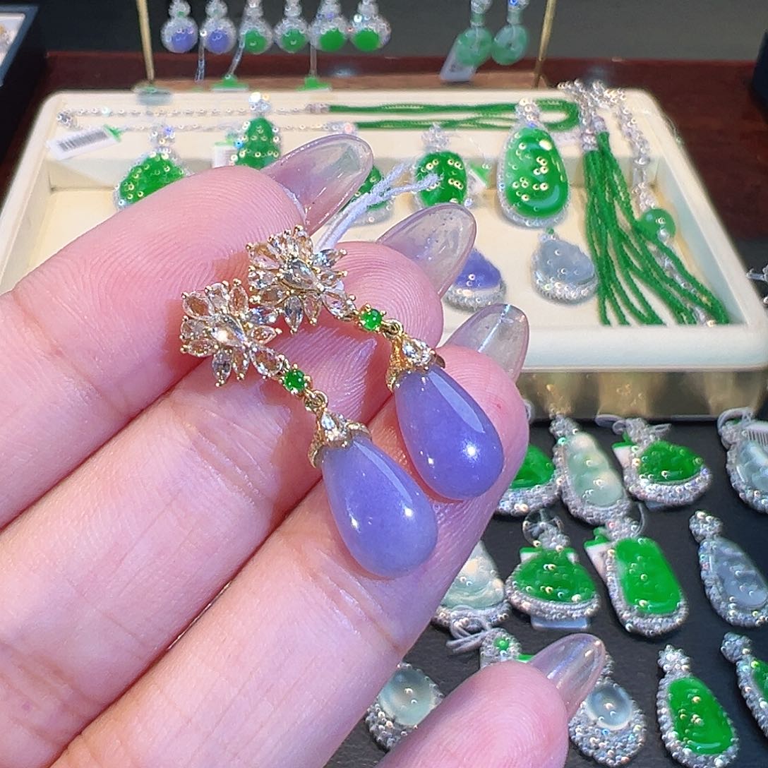 翡翠耳钉18K金镶嵌翡翠