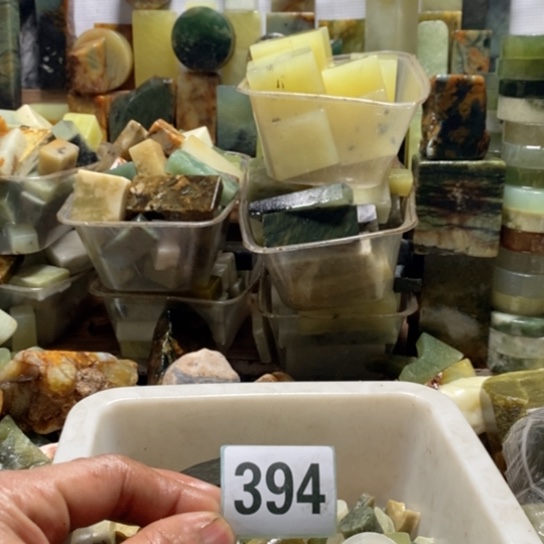 【闪购商品】未镶嵌蛇纹石玉珠宝玉器