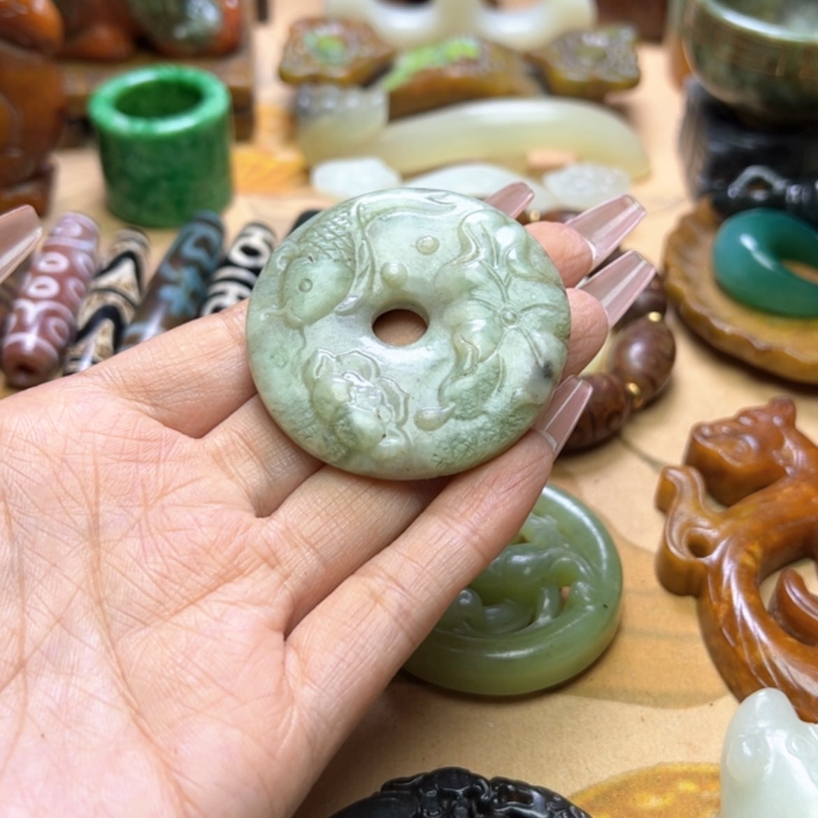 【闪购商品】蛇纹石玉颈饰未镶嵌