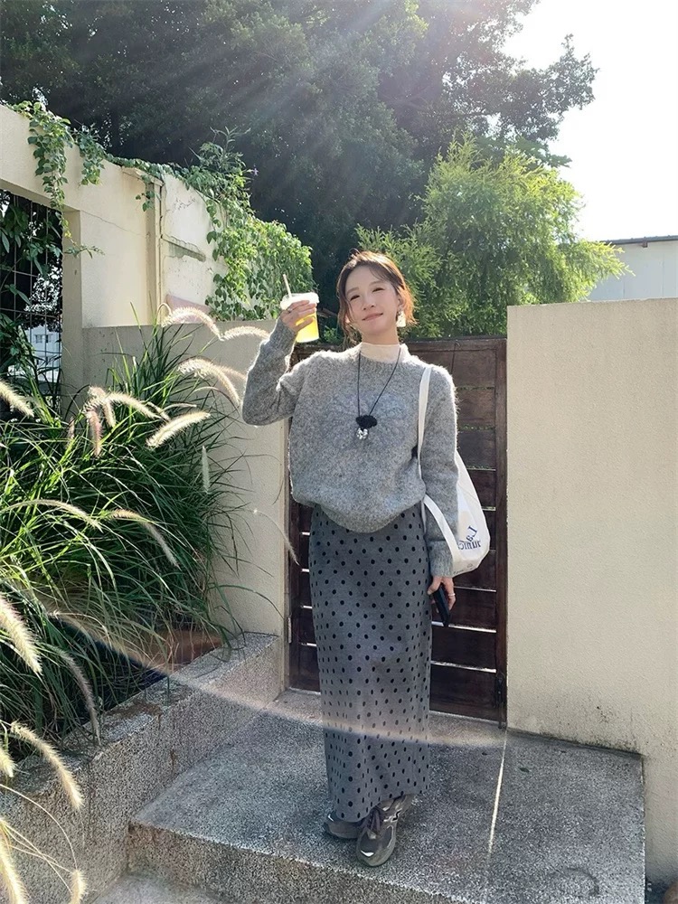 8582秋季新款韩系复古辣妹简约修身百搭小众ins风高腰直筒半身裙