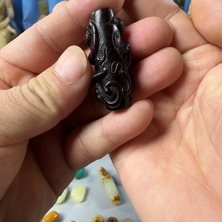 自***地和田玉（糖玉）未镶嵌颈饰