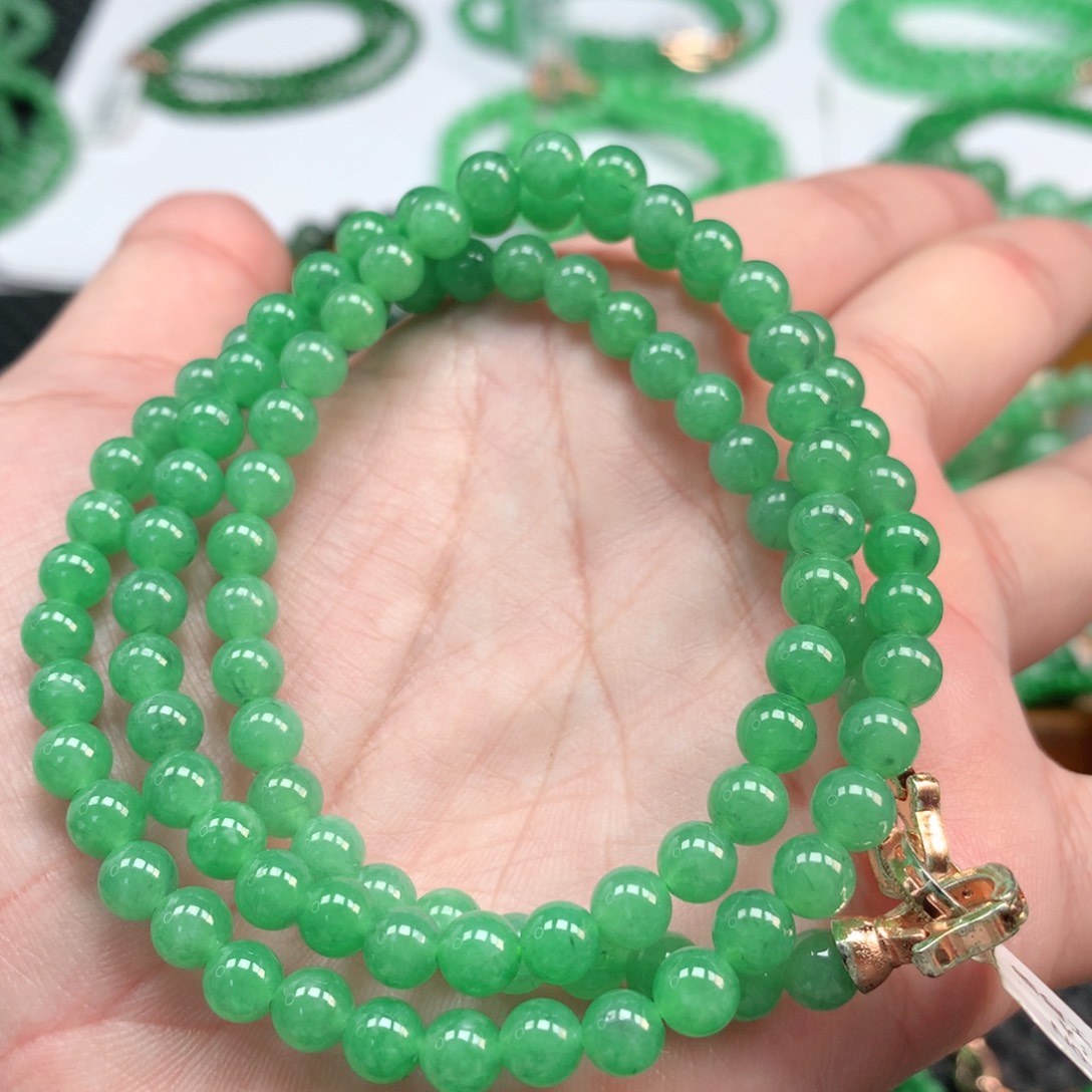 翡翠手链未镶嵌翡翠