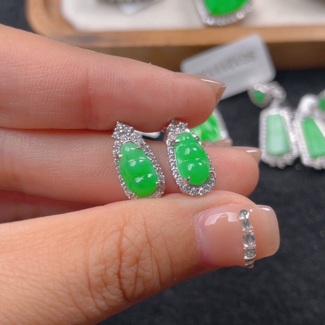 翡翠颈饰银S925镶嵌n n n n n n