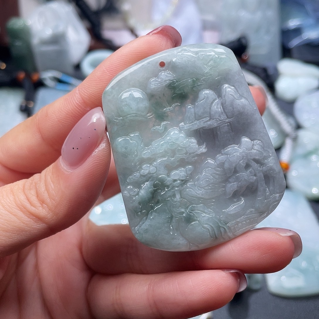 翡翠未镶嵌颈饰翡翠