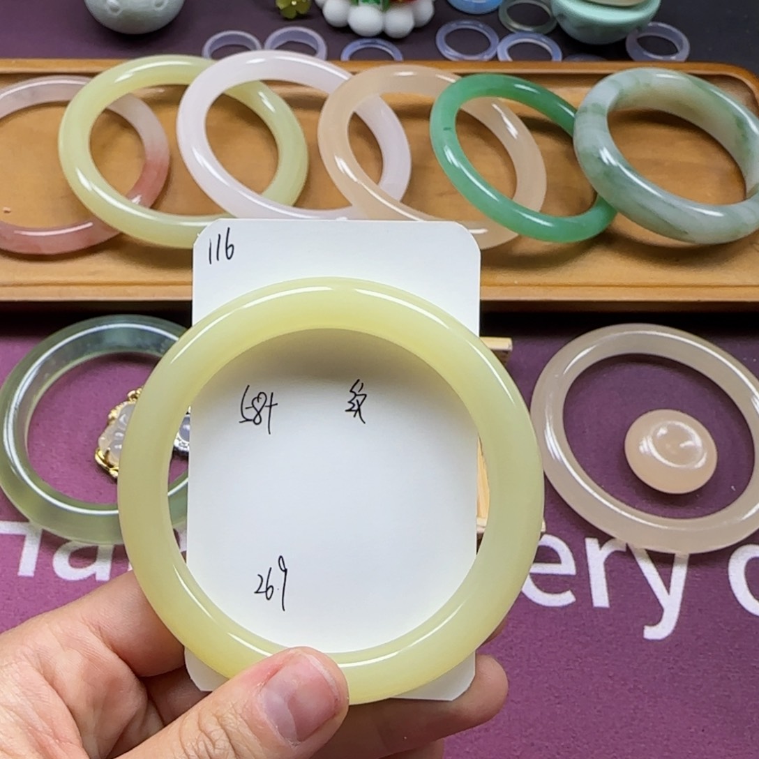 石英质玉手镯未镶嵌116