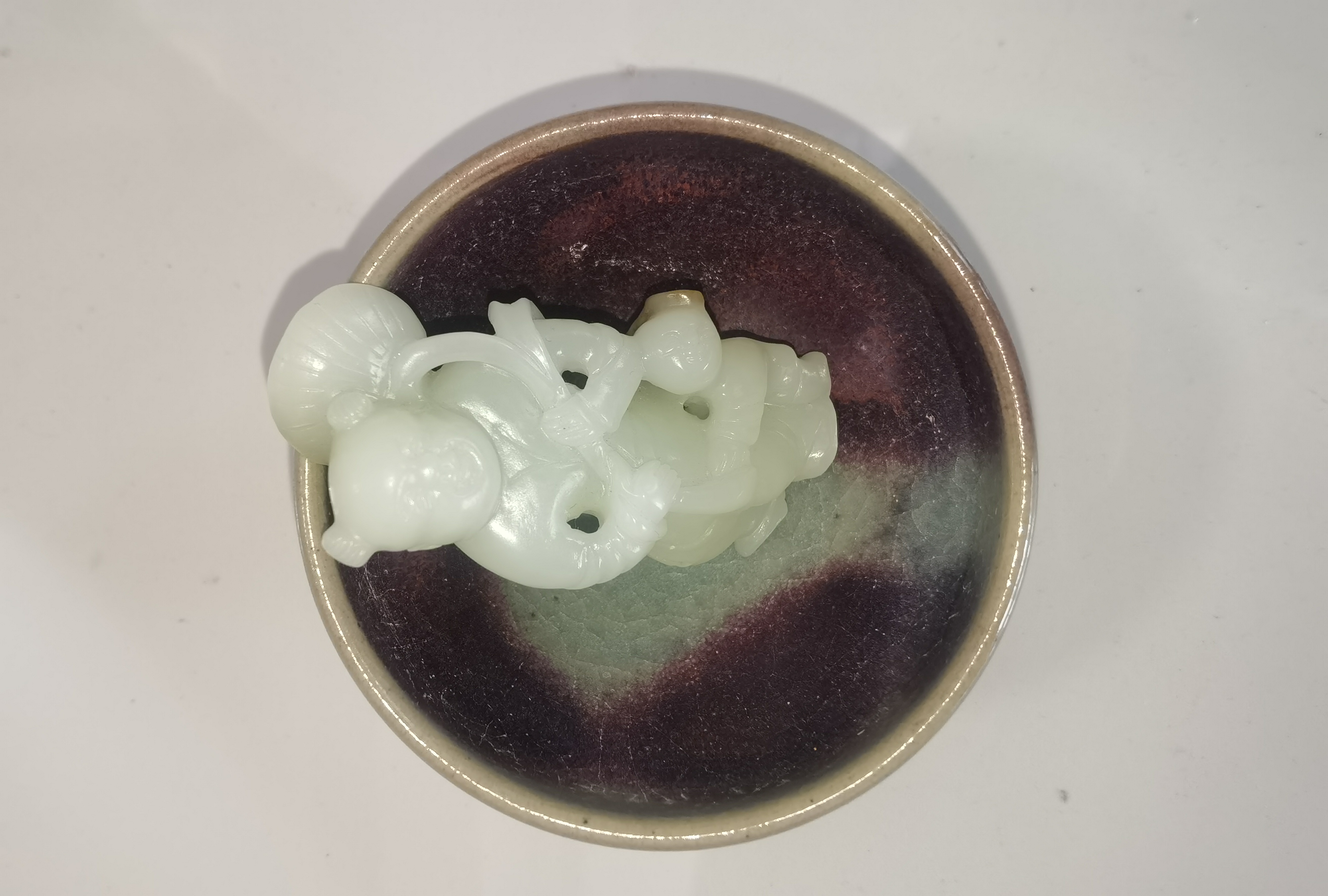 钧窑鸡心盏器型规整童子