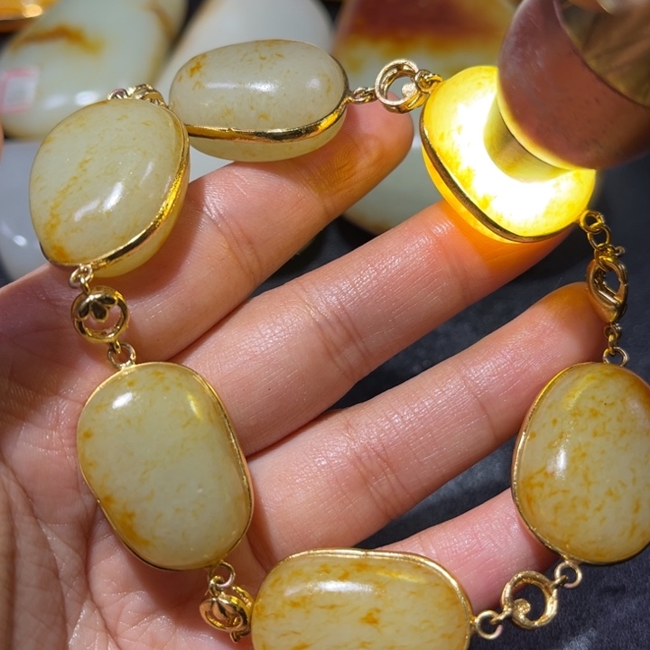 和田玉未镶嵌珠宝奇石