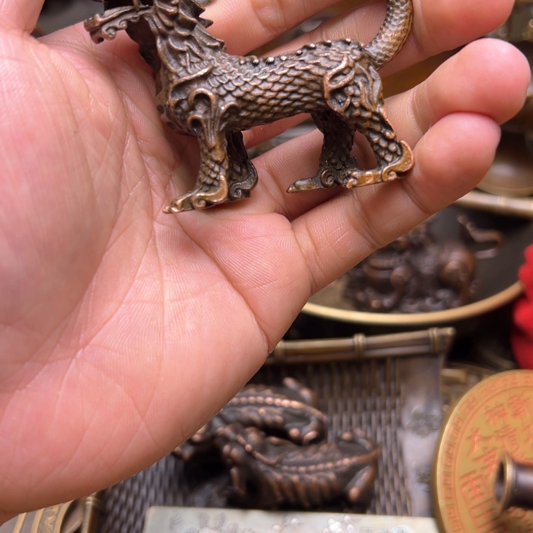 精美铜器点击下单