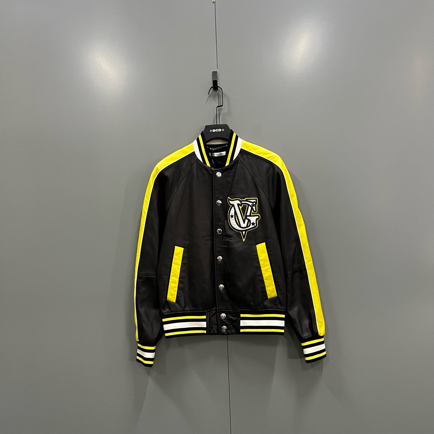 95新 Givenchy/纪梵希 jp1208 拼色刺绣皮衣夹克 50码 103358