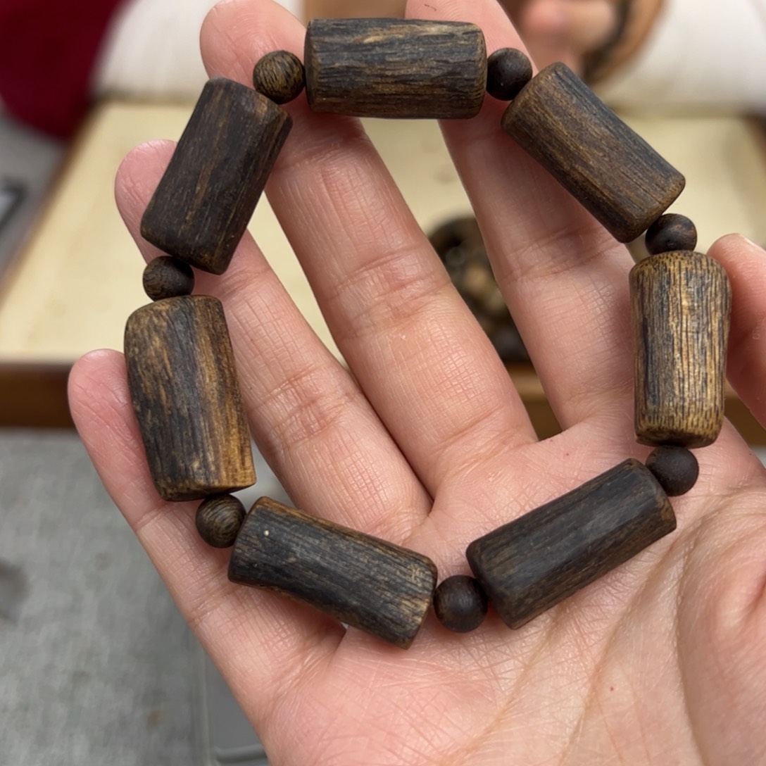 沉香手串奇楠沉香黑棋树心油带隔珠设计款zjh