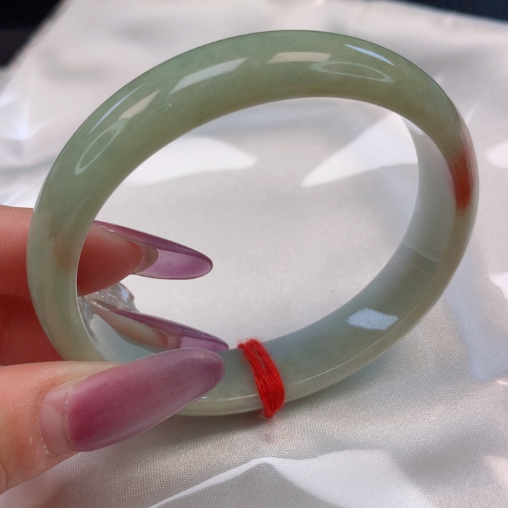 翡翠手镯（贵妃镯）未镶嵌