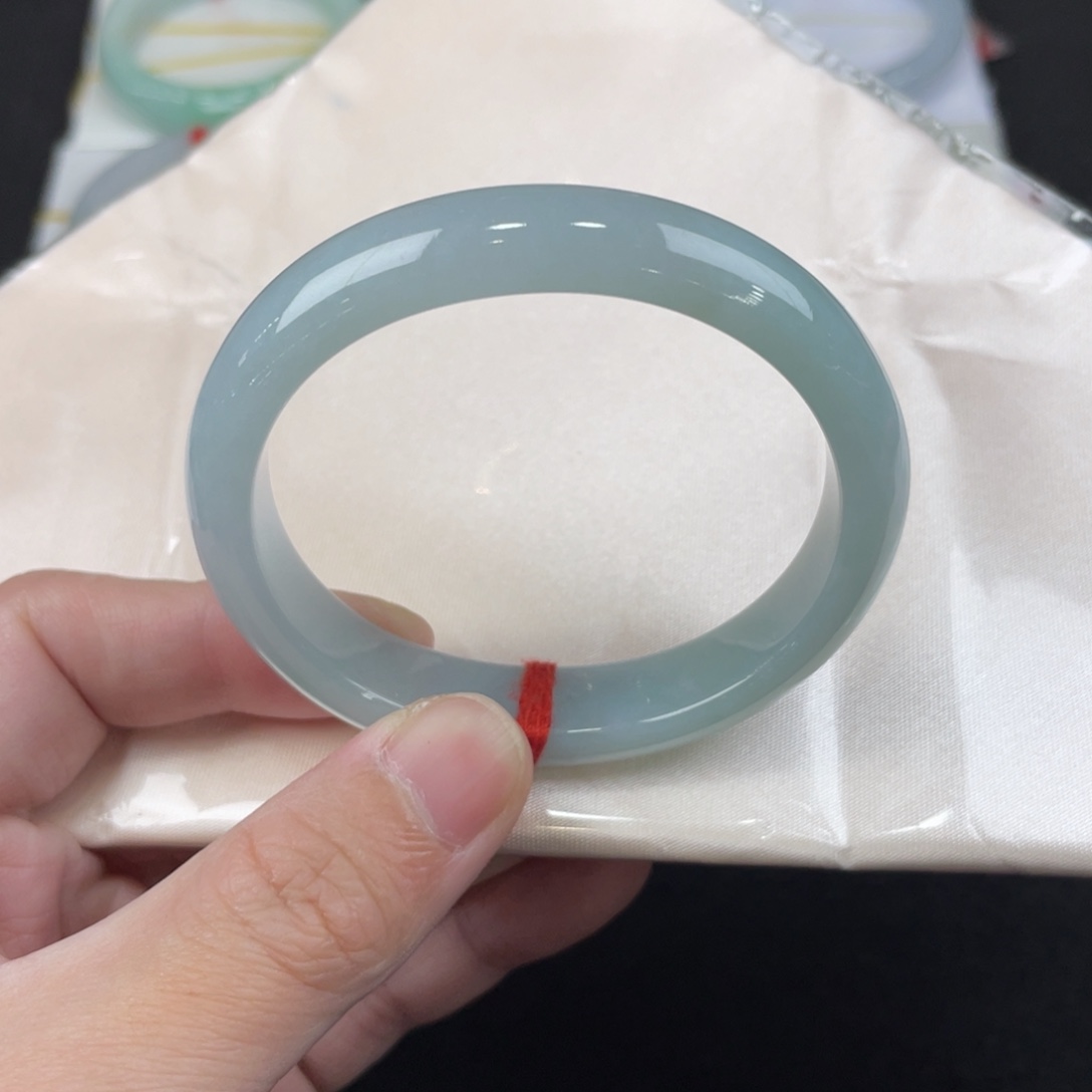 翡翠手镯未镶嵌54.6贵妃