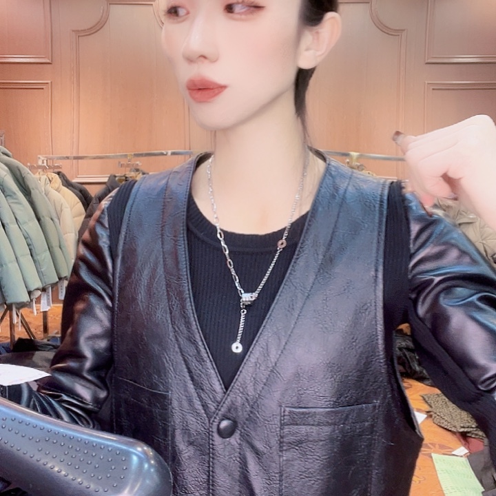 105……115斤皮马甲连衣裙