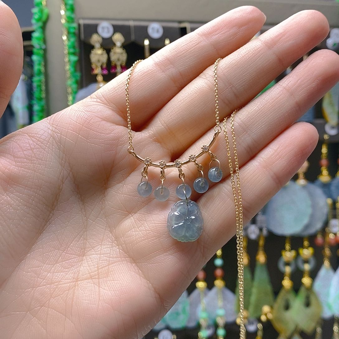 未镶嵌翡翠耳饰翡翠