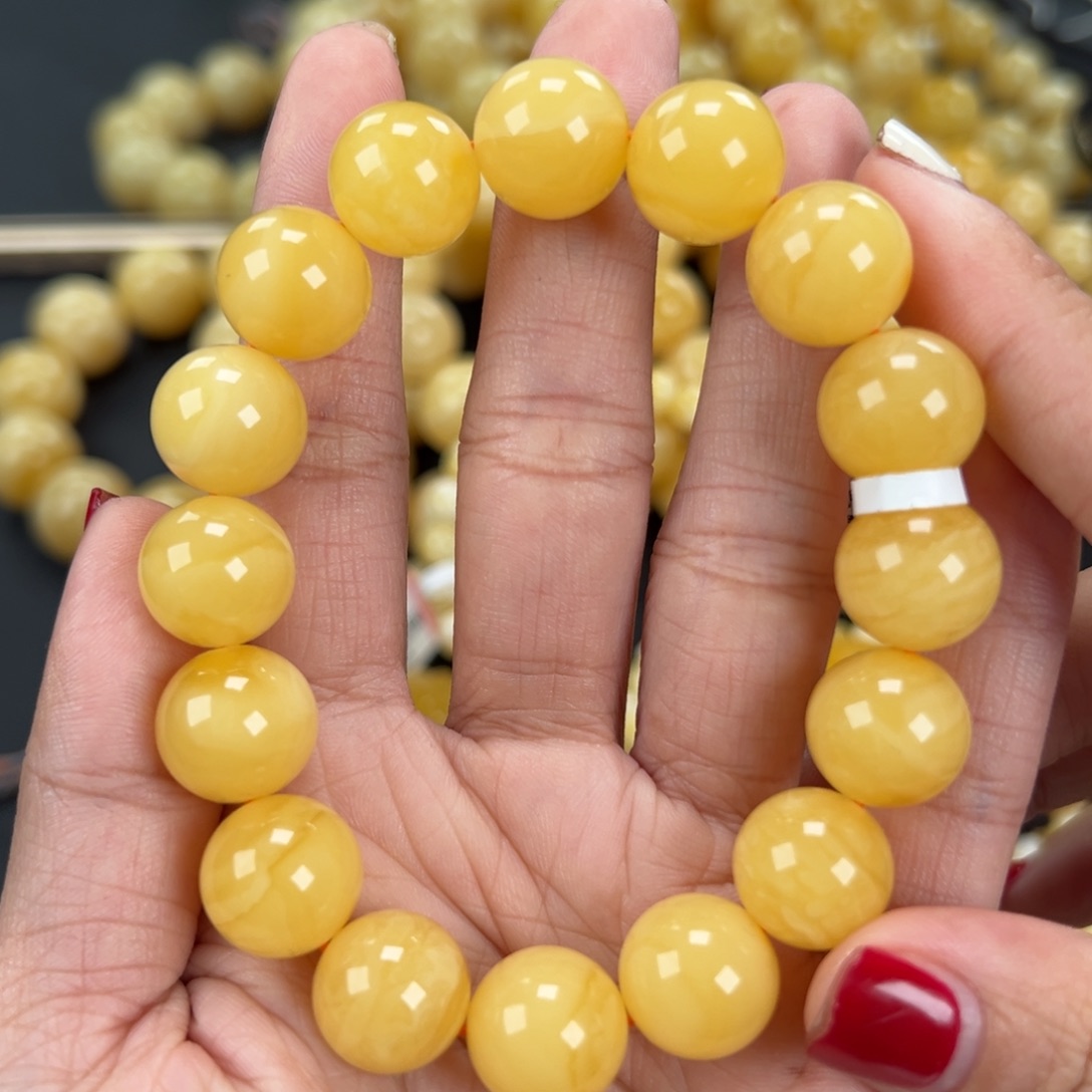 琥珀未镶嵌手链23.4克