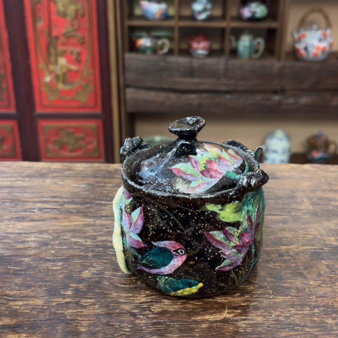 向***。柴烧手工手绘陶瓷