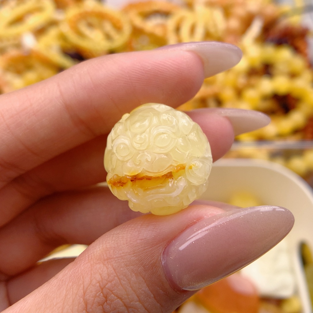 琥珀未镶嵌珠宝奇石19