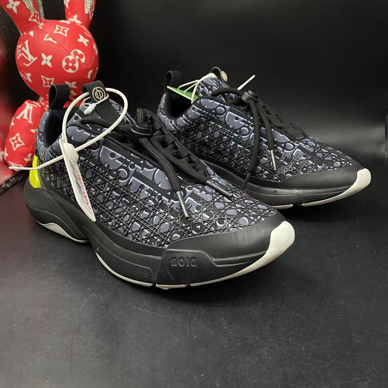 95新 DIOR/迪奥 【AO特惠】40欧码 男士黑灰休闲鞋ao688