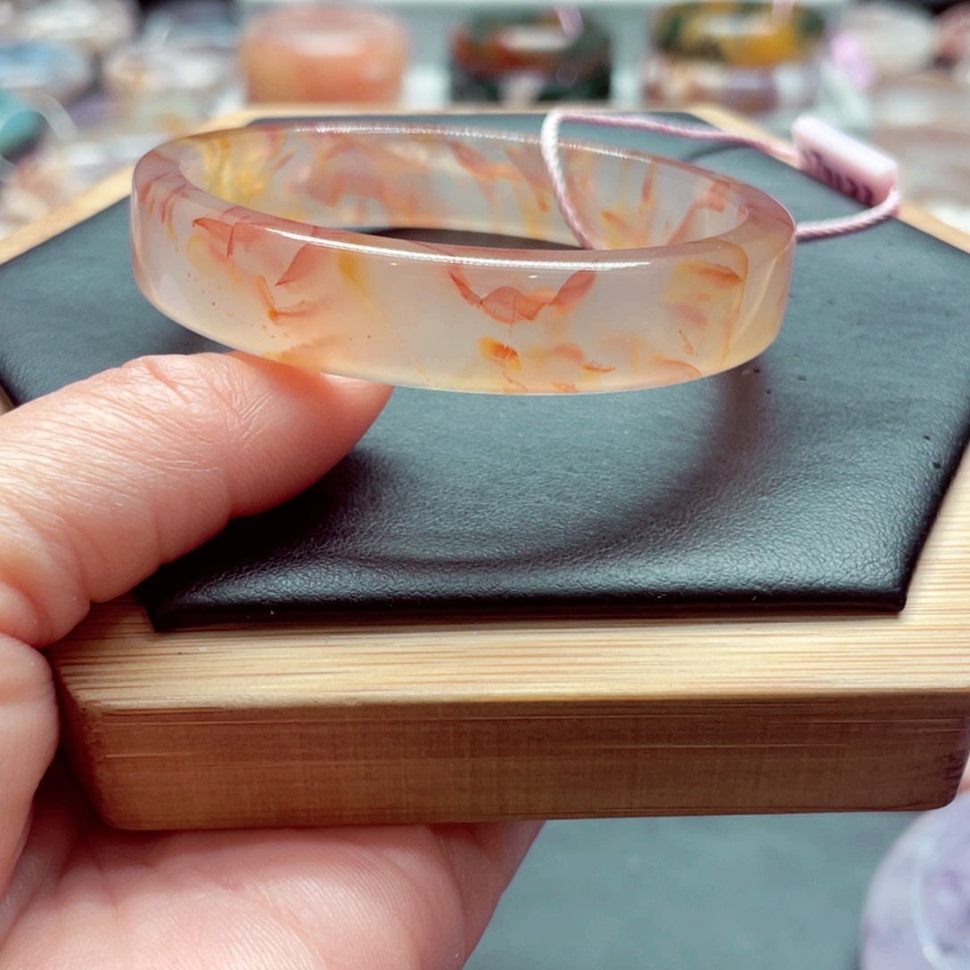 玛瑙/玉髓手镯未镶嵌邂**鸢1